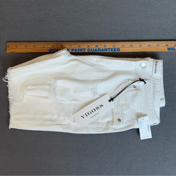 NEW Vigoss Distressed White Ace High Rise Bermuda Shorts size 25 - Picture 9 of 9